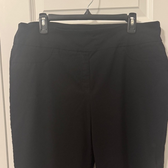 Ruby Rd. Black Cropped Pants - Picture 4 of 6